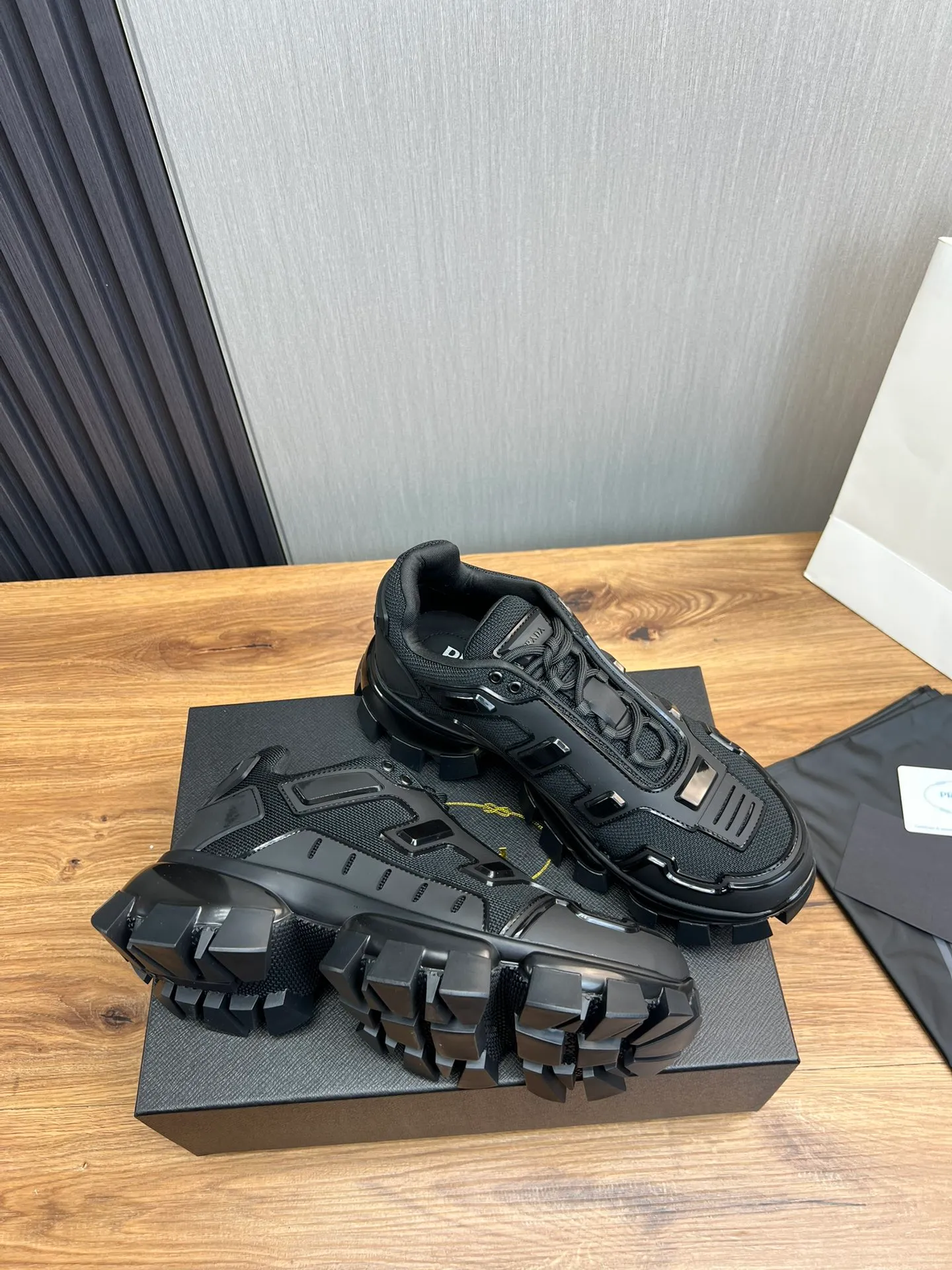 Men's shoes 💰620💰 [PRADA] Hot-selling thick-soled shoes 🔥 Available all year round ✔️Official website synchronization Original fly-knit film fabric + cowhide lining, 1⃣️:1⃣️reproduction, original sole, 38-45 (45 made to order, non-refundable)